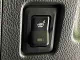 【シートヒーター】寒い日に重宝するシートヒーター!エアコンより早く温まってくれるので寒がりの人も安心ですね♪エアコンの温風は乾燥するから苦手、という方にもをおすすめです。
