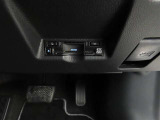 ETC!料金所も止まる事無くスイスイです!窓を開ける必要も無いので雨や花粉、排気ガスの浸入もありません!今や必需品ですネ!