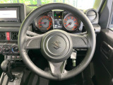 ステアリングも使用感が少なく、きれいな状態となっております♪