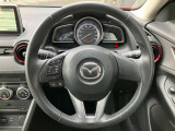 走行中の視線移動を少なくしたレイアウト。安心して運転に集中できるマツダ独自の運転環境。