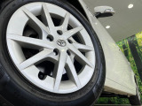 【純正16インチアルミホイール】外観にマッチした純正アルミホイールを装着しております。各種社外アルミホイールや、スタッドレスタイヤも取扱いしております。是非ご相談ください♪