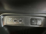 USBポートが付いています。
