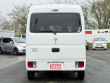 当社の展示車は、展示前に当社指定工場にて入念な点検をさせていただき、厳しいチェック項目をパスした車両のみを販売しております。当社の良質な展示車を安心してお選び下さい。