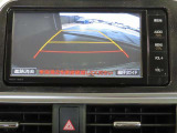 バックガイドモニターで、後方を確認しながら安心して駐車することができます。運転初心者も熟練者も必須の機能ですよ!