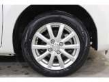 タイヤサイズは165/65R14です。社外アルミになります。