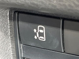 【パワースライドドア】スマートキーや運転席のスイッチでスライドドアの開閉が可能♪電動だから力を入れてドアを開ける必要が無く、小さいお子様でも、重い荷物を持っている時もラクに開け閉めできます♪