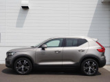 XC40 B4 AWD インスクリプション 4WD 