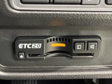 いまや快適なカーライフに欠かせないETCが付いています。