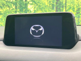 【マツダコネクトナビ】車内の雰囲気にマッチした一体型タイプのナビ。各種車輌設定やBluetooth再生等、様々な機能が楽しめます。直感的なダイヤル操作が可能で、使い勝手も良好です。