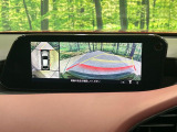 【360&deg;ビューモニター】専用のカメラにより、上から見下ろしたような視点で360度クルマの周囲を確認することができます☆死角部分も確認しやすく、狭い場所での切り返しや駐車もスムーズに行えます。