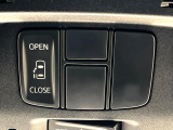 【パワースライドドア】スマートキーや運転席のスイッチでスライドドアの開閉が可能♪電動だから力を入れてドアを開ける必要が無く、小さいお子様でも、重い荷物を持っている時もラクに開け閉めできます♪