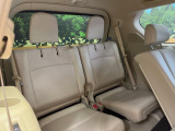 3列目シートはもちろん状態良好☆大人でもゆったりと座って頂けますので、大人数でのお出かけもラクラクです♪ご家族で、気の知れた仲間で、ドライブに行くのが楽しみですね♪