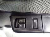 運転席ドア側パワーウィンドゥスイッチ