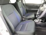 まるで自宅に居るようにリラックスできる運転席です。外の喧騒を忘れさせてくれますね。見やすいメーターと操作しやすいスイッチ類もいいですね.