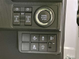 両側パワースライドドア付きだから、狭い駐車スペースなどでの 乗り降りラクラク!小さなお子さまのいるご家庭には嬉しい装備。