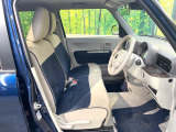 運転席シート廻りは使用感も少なく、良好な状態となっています。前オーナー様が丁寧に使っていたことがよくわかりますね。