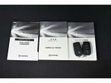 保証書・記録簿・取扱説明書と揃っております。キーの電池は新品にお取替えしてから納車させていただきますので安心してお乗りください。