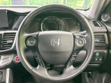 【純正革巻きステアリング】上質な革を使用することで、手にしっかり馴染みとても運転しやすいハンドルです♪