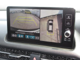 運転をしやすくする多彩な視界を手に入れるシステム。「見通しの悪い交差点での発進」「料金所などへの幅寄せ」「バック駐車」「縦列駐車」といった、多くの人が苦手意識を持ちやすいシーンで効果を発揮します。