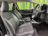 運転席シート廻りは使用感も少なく、良好な状態となっています。前オーナー様が丁寧に使っていたことがよくわかりますね。