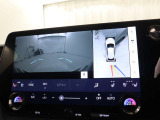 車両周辺の安全確認をするパノラミックビューモニター