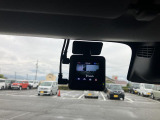 ドライブレコーダーが装備されています。