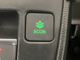 ★ECONスイッチ★ エコドライブを加速しよう!スイッチをONにすると、運転の仕方によるロスを抑え込み燃費をよくするようクルマが頑張ります(*^ー^*)燃費向上にチャレンジ♪