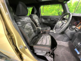 運転席シート廻りは使用感も少なく、良好な状態となっています。丁寧に使われていたことがよくわかりますね。