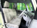 運転席シート廻りは使用感も少なく、良好な状態となっています。丁寧に使われていたことがよくわかりますね。