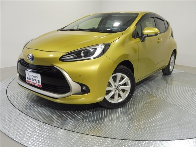 アクア  1.5 Z E-Four 4WD