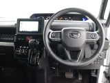 運転席廻りです。