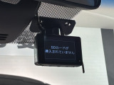 万が一の事故のときもドライブレコーダーがあると安心です。ご利用になる場合は個人情報保護の観点より新品の対応SDカードをお求め下さい。