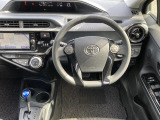 ●仕入れ段階で徹底したチェックを行い、厳しい審査にパスした車だけを展示・販売しています。弊社ではこれをプロチェックと呼び、数十の独自チェック項目に基づき、車の状態を調べ上げています。
