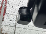 ドライブレコーダーは運転時はもちろんのこと、駐車場内でエンジンを切っている時でも当たった振動を元に電源が自動で入るので当て逃げ防止にもなります。