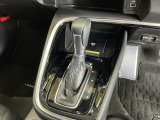 発進時から滑らかに加速する無段階変速のCVTはストップ&ゴーの多い街の中も快適です