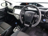 運転席廻りです。