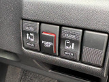 両側電動スライドドアのスイッチはコチラです。運転席から両サイドドアの操作が出来ます。