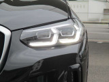 LEDヘッドライトで視界も良好です。見た目も恰好良いです。