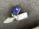 スマートキーはバッグなどにしまったままボタン操作でエンジンの始動・停止ができて大変便利です。