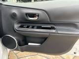 洗練されたデザインの運転席回りはドライビングの愉しさを予感させてくれます♪