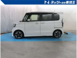 【両側電動スライドドア】ワイヤレス連動式なので遠隔操作ができ大きい荷物もっていても楽々開閉ができます♪とっても便利な機能です