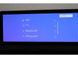純正ディスプレイオーディオを装備。Bluetooth対応でお手持ちのスマートフォンからお気に入りの音楽の再生も可能。