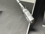 ナビには、外部入力用のUSB端子が備え付けられております。