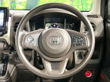 【ステアリングスイッチ】運転中、前方から目線をそらすことなく、オーディオ等の操作が可能な便利機能!安心&快適なドライブを演出してくれます♪