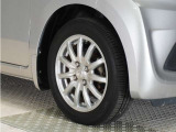 認定中古車では、厳しいHonda認定基準をクリアした厳選されたHonda認定中古車のみ、取り扱っております。「ご購入前の安心」「納車後の信頼」を車両と一緒に提供しております。