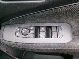 専門のスタッフがクリーニングしますので、とてもキレイなお車です。