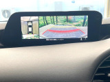 【360&deg;ビューモニター】専用のカメラにより、上から見下ろしたような視点で360度クルマの周囲を確認することができます☆死角部分も確認しやすく、狭い場所での切り返しや駐車もスムーズに行えます。