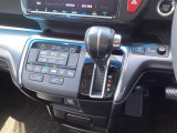 発進時から滑らかに加速する無段階変速のCVTはストップ&ゴーの多い街の中も快適です