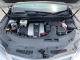 エンジンルームの画像です。店舗にて現車の確認もいただけますので、お電話で在庫のご確認の上是非ご来店くださいませ!!!ワクワクするクルマ選びをご提案します!