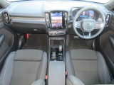 XC40 ウルトラ B4 AWD ダークエディション 4WD 